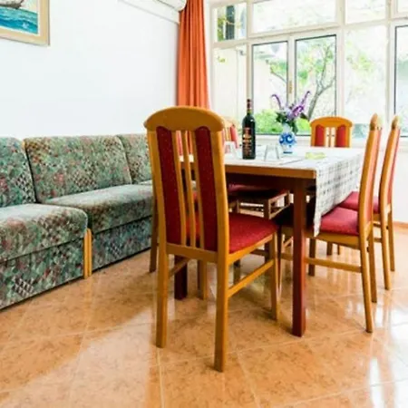 Klis -two-bedroom With Terrace * Mlini